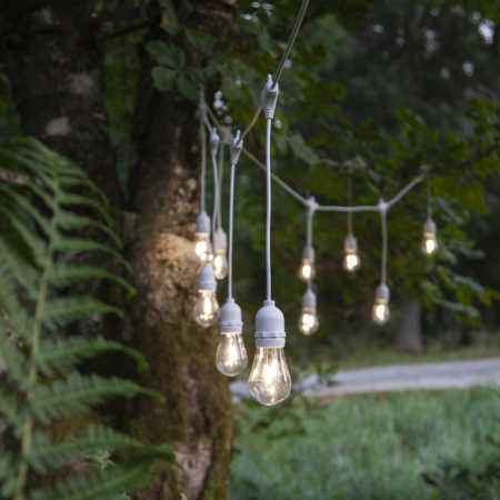 LED-lamppuketju ripustuskantoineen 8,6M 10 lamppua